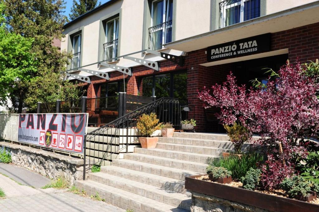 Bed and Breakfast Panzio Tata Exterior foto